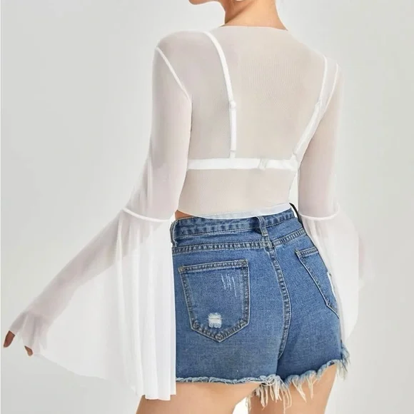 Elegant White Tie-Front Blouse - Picture 2 of 4